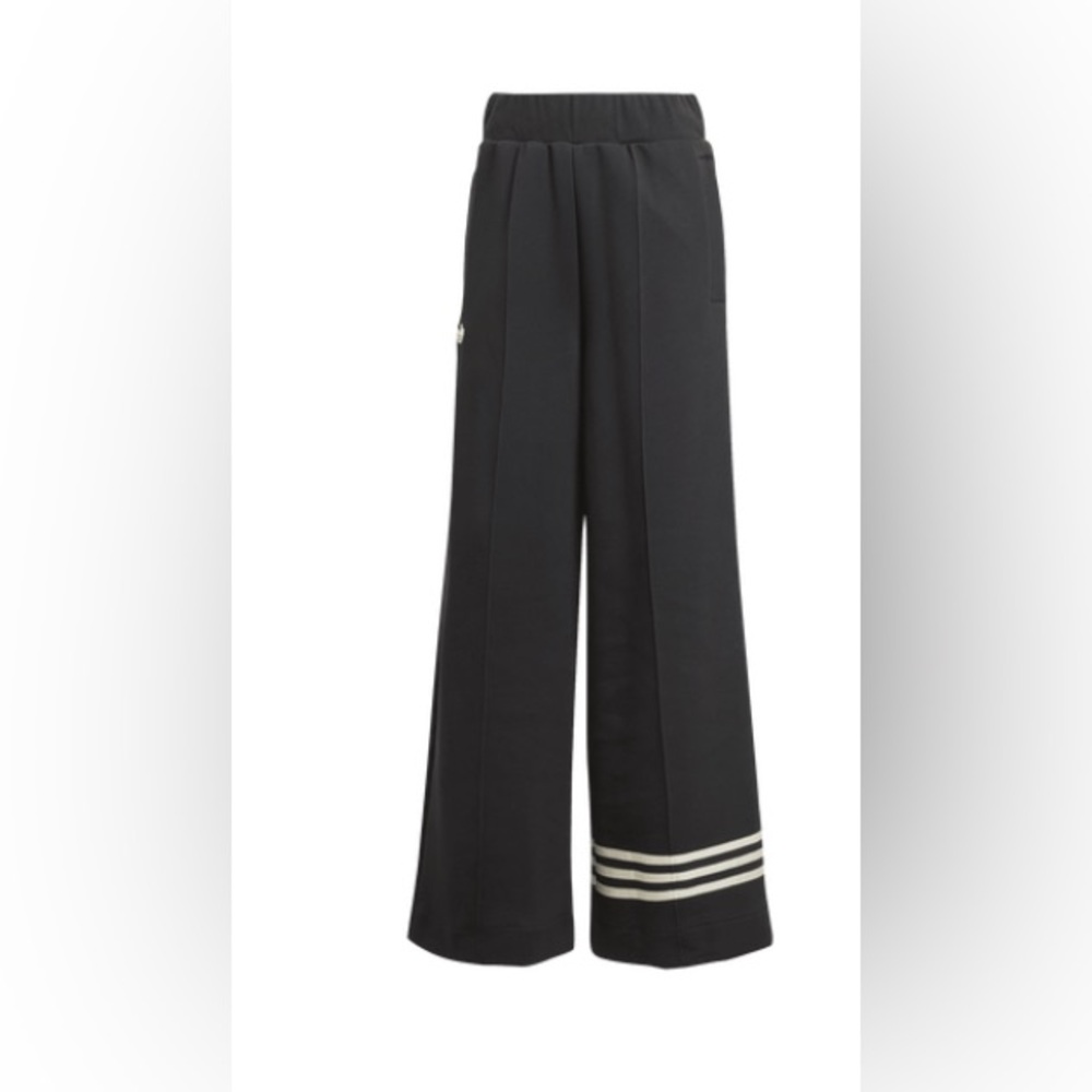 Womens Neuclassic Track Pants In Black/cloud White